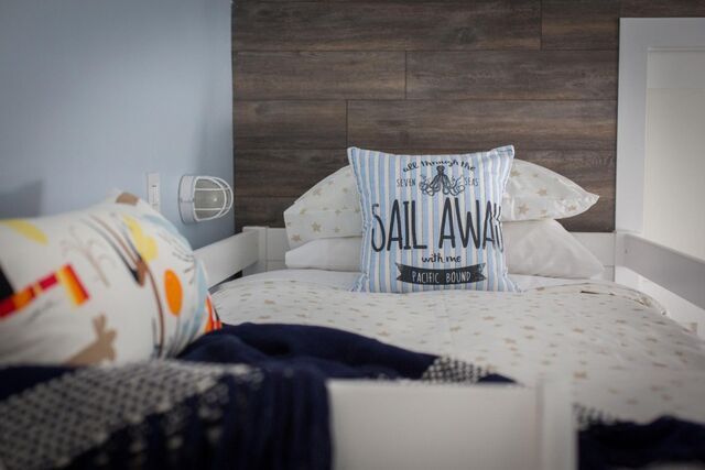 Great info on the easiest way to professionally decorate your home!